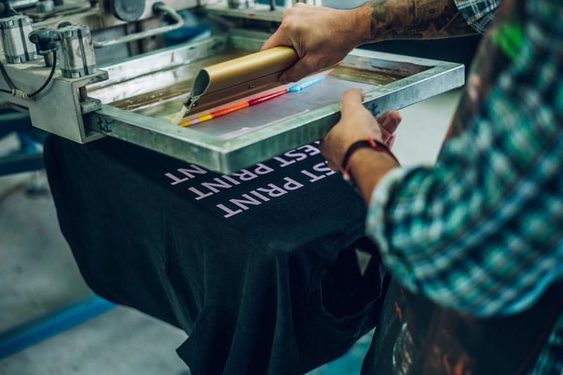 Embroidery clothing or silkscreening example | Groupe Chalinfo